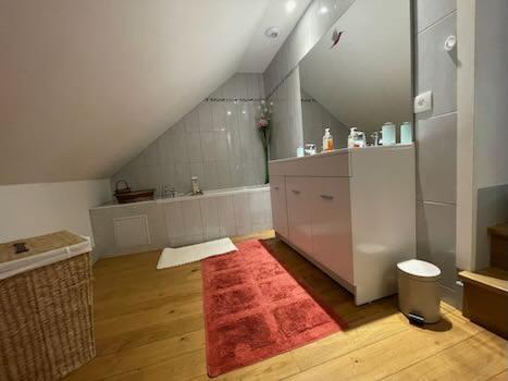O Et Terre, Gite Ressourcement Bains Spa Cryo Sauna Et Foret Dormelles Exterior photo